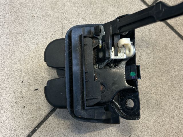 bontott AUDI A3 Csomagtérajtó Zárszerkezet