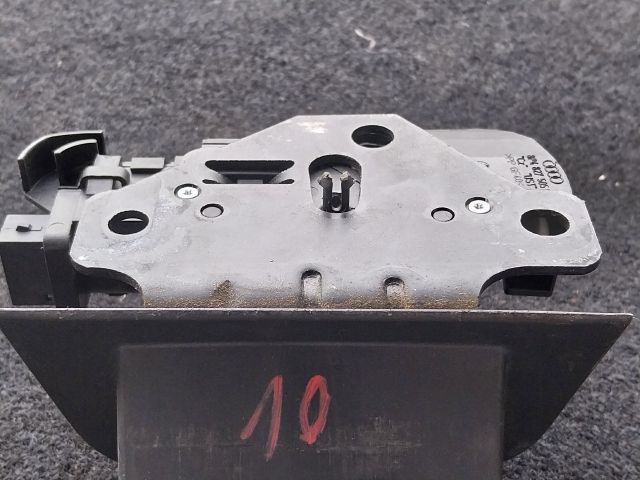 bontott AUDI A3 Csomagtérajtó Zárszerkezet