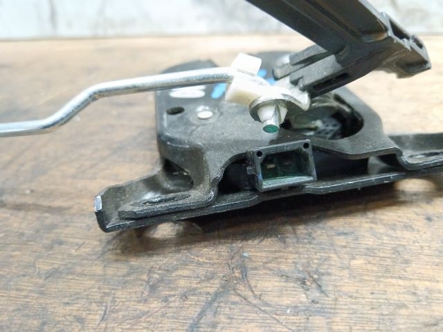 bontott AUDI A3 Csomagtérajtó Zárszerkezet