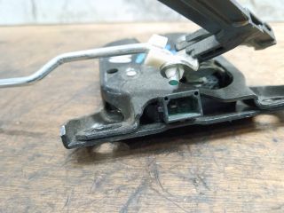 bontott AUDI A3 Csomagtérajtó Zárszerkezet