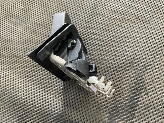 bontott AUDI A3 Csomagtérajtó Zárszerkezet