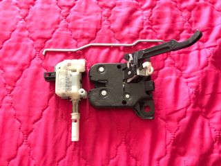 bontott AUDI A3 Csomagtérajtó Zárszerkezet