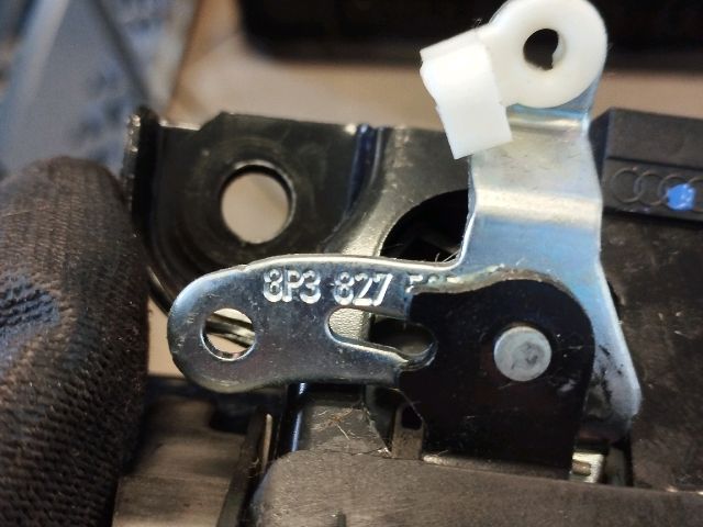 bontott AUDI A3 Csomagtérajtó Zárszerkezet