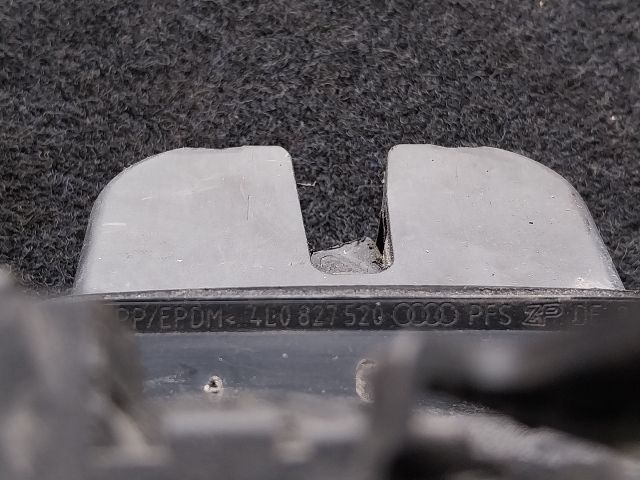 bontott AUDI A3 Csomagtérajtó Zárszerkezet