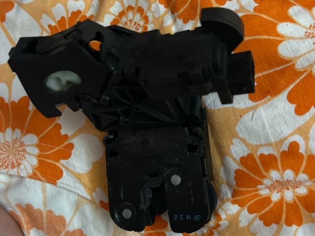 bontott AUDI A3 Csomagtérajtó Zárszerkezet