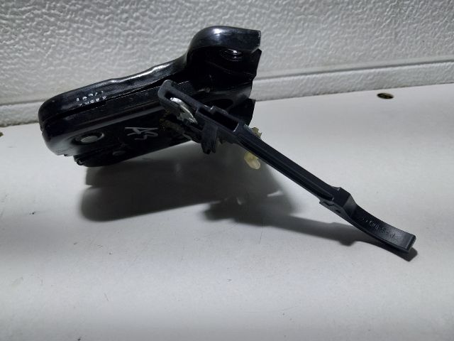 bontott AUDI A3 Csomagtérajtó Zárszerkezet