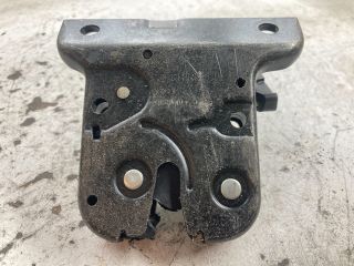 bontott AUDI A3 Csomagtérajtó Zárszerkezet