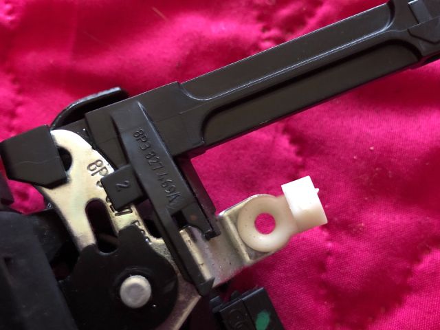 bontott AUDI A3 Csomagtérajtó Zárszerkezet