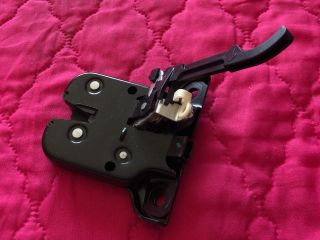 bontott AUDI A3 Csomagtérajtó Zárszerkezet