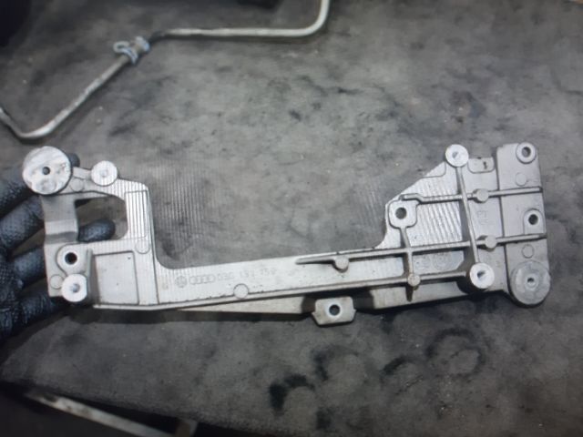 bontott AUDI A3 EGR / AGR Hűtőtartó