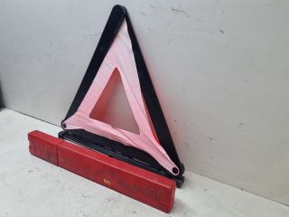 bontott AUDI A3 Elakadásjelző Háromszög