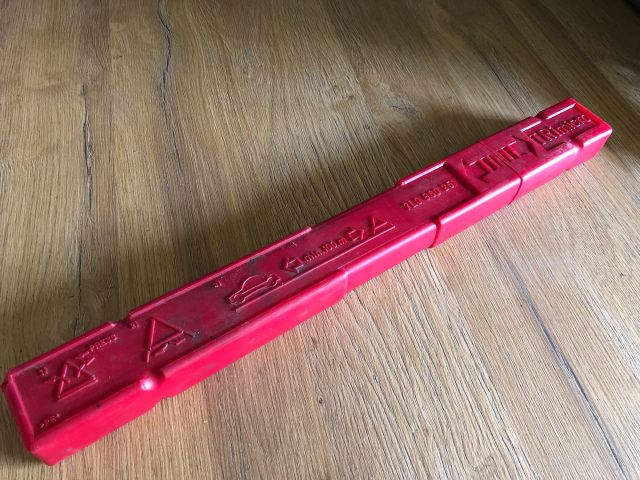 bontott AUDI A3 Elakadásjelző Háromszög