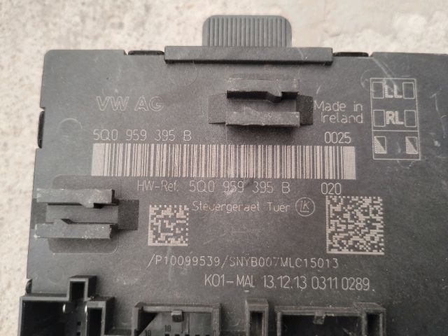 bontott AUDI A3 Elektronika (Magában)