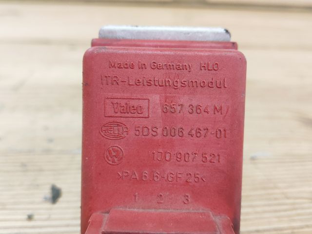 bontott AUDI A3 Előtét Ellenállás Fűtőmotor