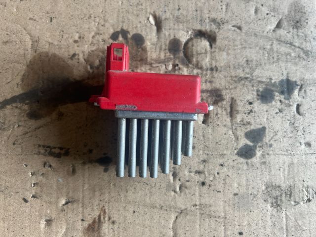 bontott AUDI A3 Előtét Ellenállás Fűtőmotor