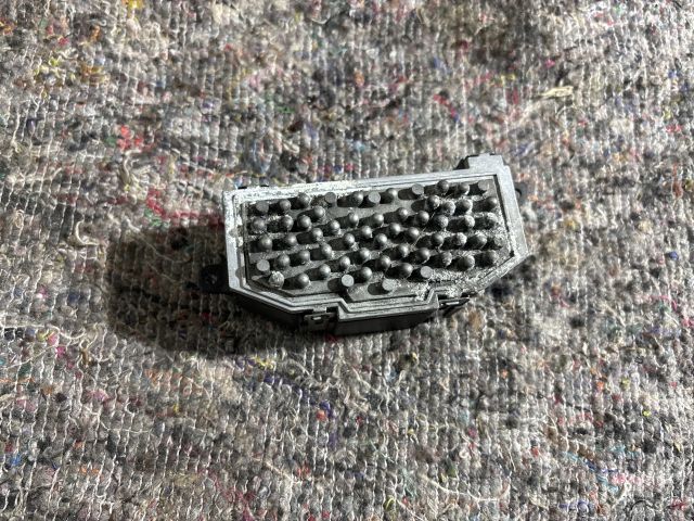 bontott AUDI A3 Előtét Ellenállás Fűtőmotor