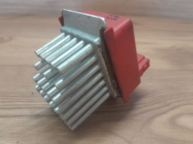 bontott AUDI A3 Előtét Ellenállás Fűtőmotor