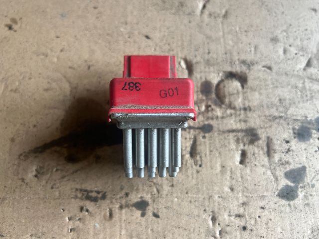 bontott AUDI A3 Előtét Ellenállás Fűtőmotor