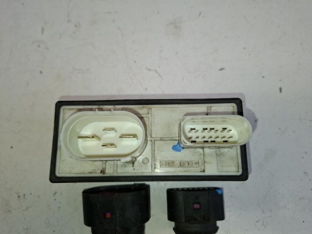 bontott AUDI A3 Előtét Ellenállás Hűtőventilátor