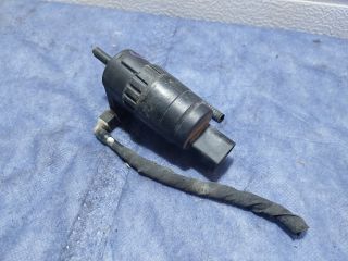 bontott AUDI A3 Első Ablakmosó Szivattyú