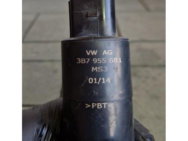 bontott AUDI A3 Első Ablakmosó Szivattyú