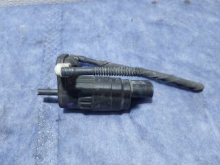 bontott AUDI A3 Első Ablakmosó Szivattyú