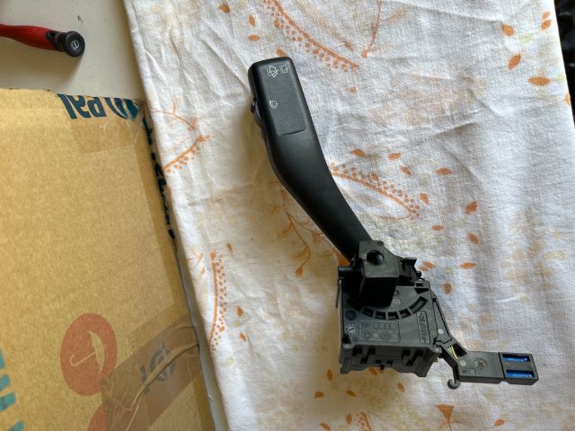 bontott AUDI A3 Első Ablaktörlő Kar