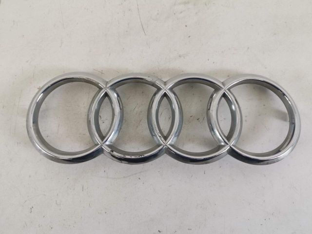 bontott AUDI A3 Első Embléma