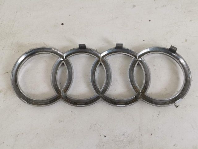 bontott AUDI A3 Első Embléma