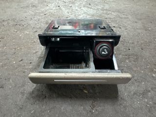 bontott AUDI A3 Első Hamutartó