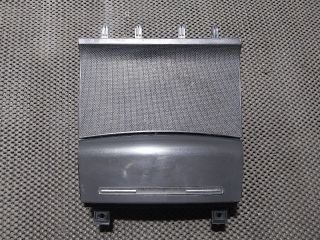 bontott AUDI A3 Első Hamutartó