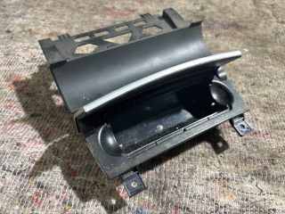 bontott AUDI A3 Első Hamutartó