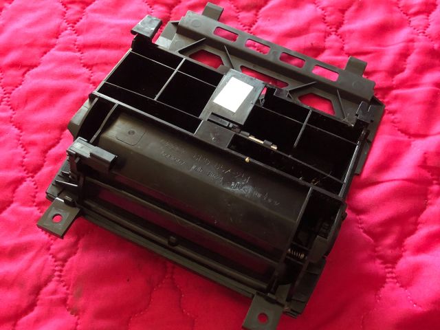 bontott AUDI A3 Első Hamutartó