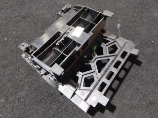 bontott AUDI A3 Első Hamutartó