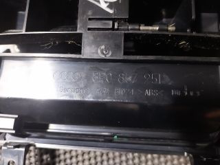 bontott AUDI A3 Első Hamutartó