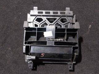 bontott AUDI A3 Első Hamutartó