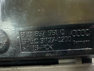 bontott AUDI A3 Első Hamutartó