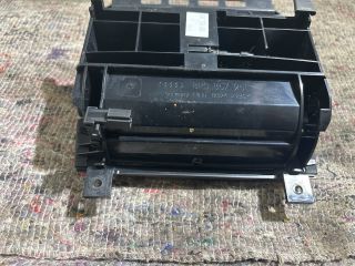 bontott AUDI A3 Első Hamutartó