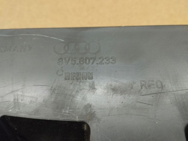 bontott AUDI A3 Első Koptató