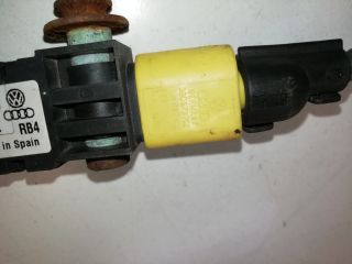 bontott AUDI A3 Első Középső Ütközés Érzékelő (Homlokfalon)