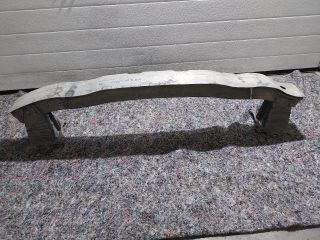 bontott AUDI A3 Első Lökhárító Merevítő (Fém)