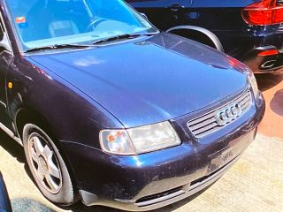 bontott AUDI A3 Első Lökhárító Merevítő (Fém)