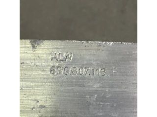 bontott AUDI A3 Első Lökhárító Merevítő (Fém)