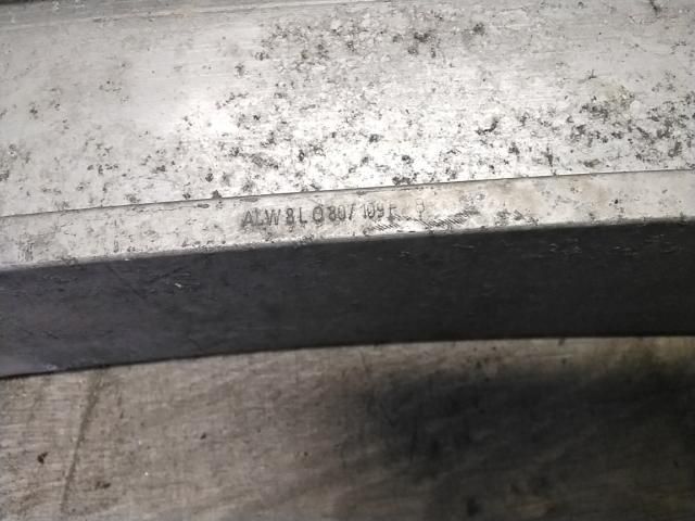 bontott AUDI A3 Első Lökhárító Merevítő (Fém)