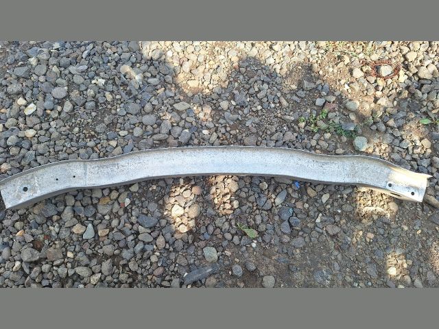 bontott AUDI A3 Első Lökhárító Merevítő (Fém)