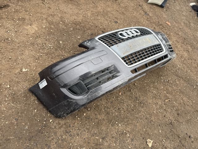 bontott AUDI A3 Első Lökhárító (Részeivel)