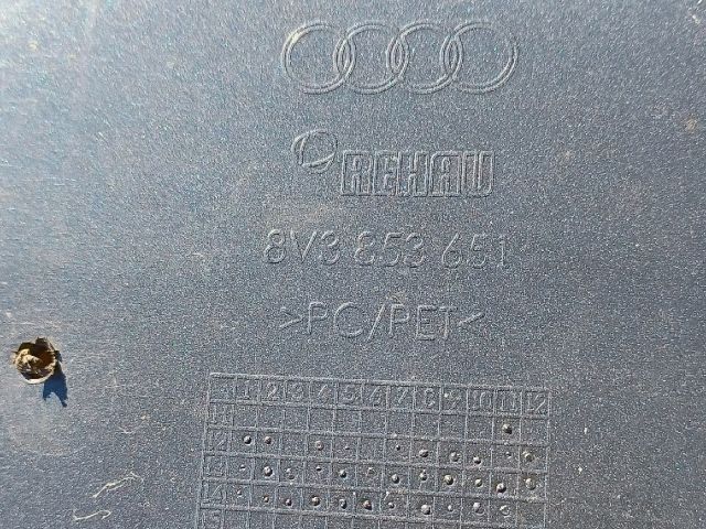 bontott AUDI A3 Első Lökhárító (Részeivel)