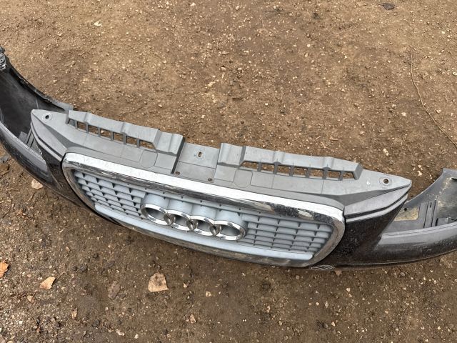 bontott AUDI A3 Első Lökhárító (Részeivel)