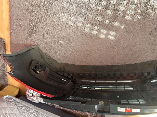 bontott AUDI A3 Első Lökhárító (Részeivel)