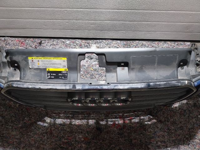 bontott AUDI A3 Első Lökhárító (Részeivel)